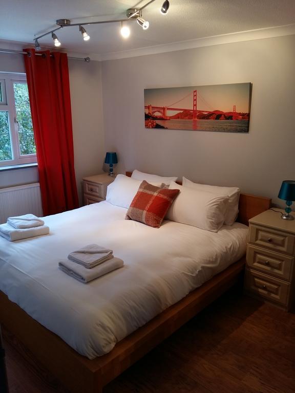 The Marlborough Villa Crawley  Esterno foto