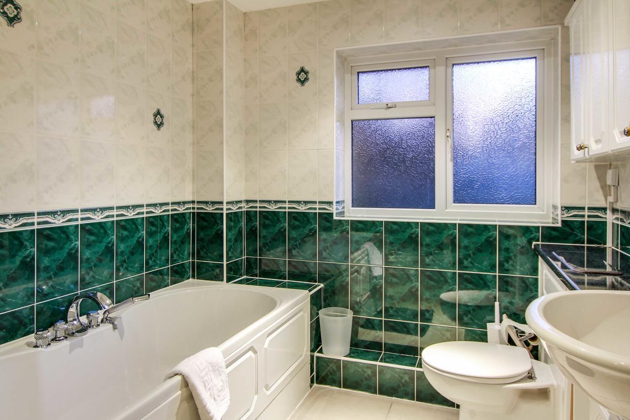The Marlborough Villa Crawley  Esterno foto